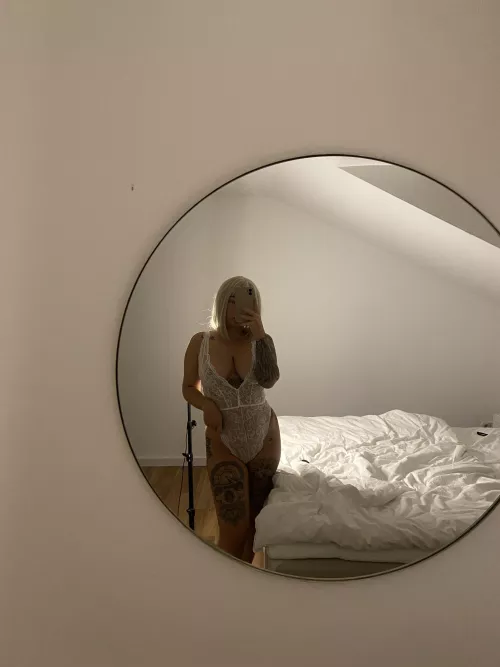 If you saw me like this, what would you do? 😈