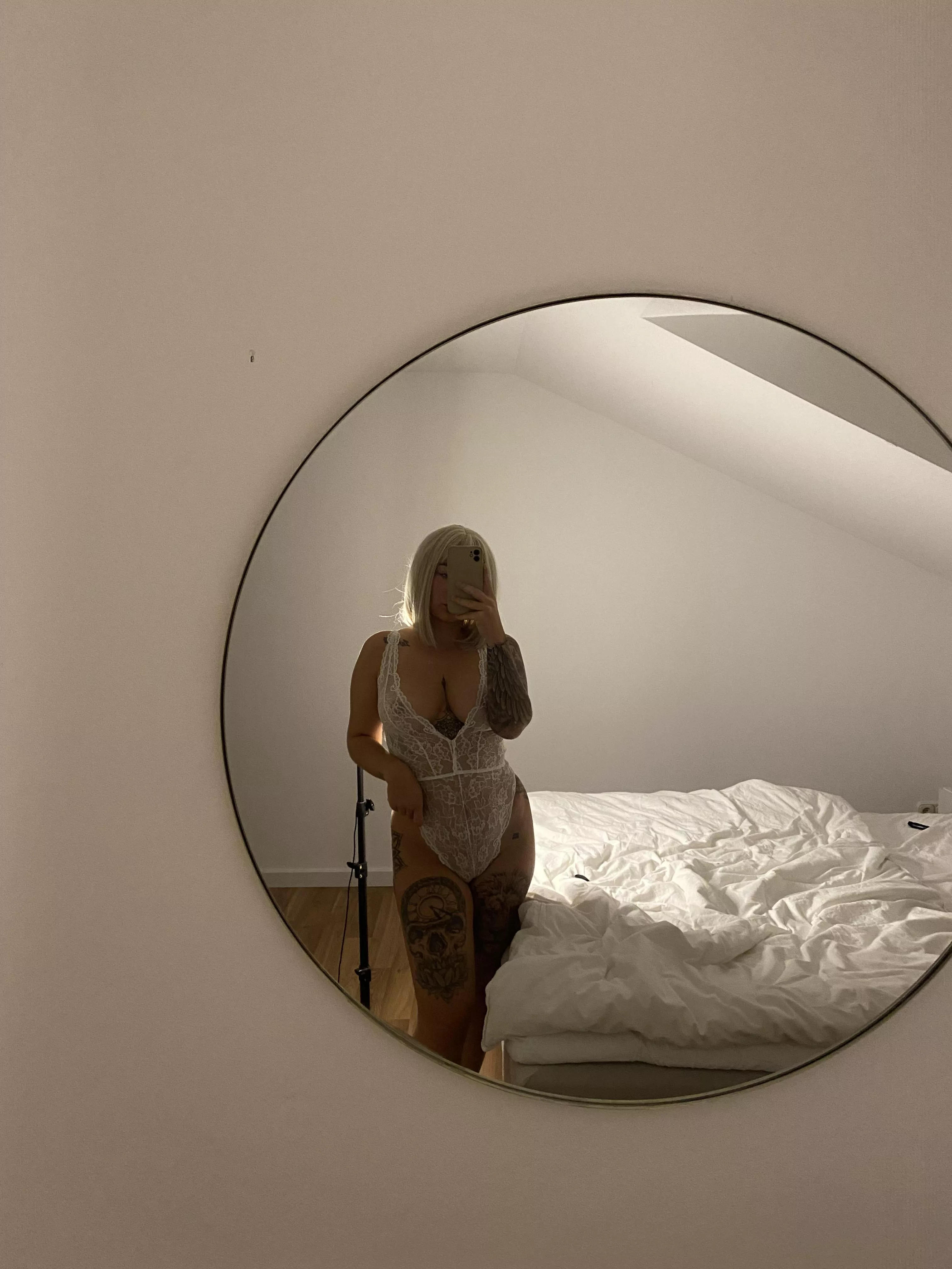 If you saw me like this, what would you do? 😈