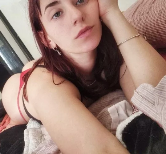 Is this Latina body your type? 😍