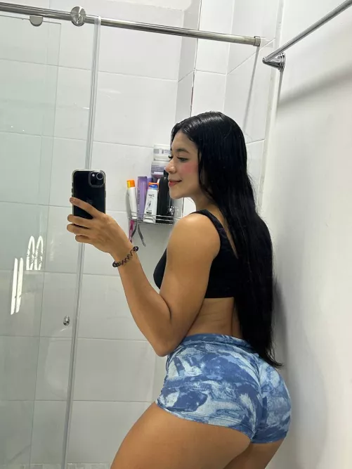 Let's take a moment to thank squats and lunges