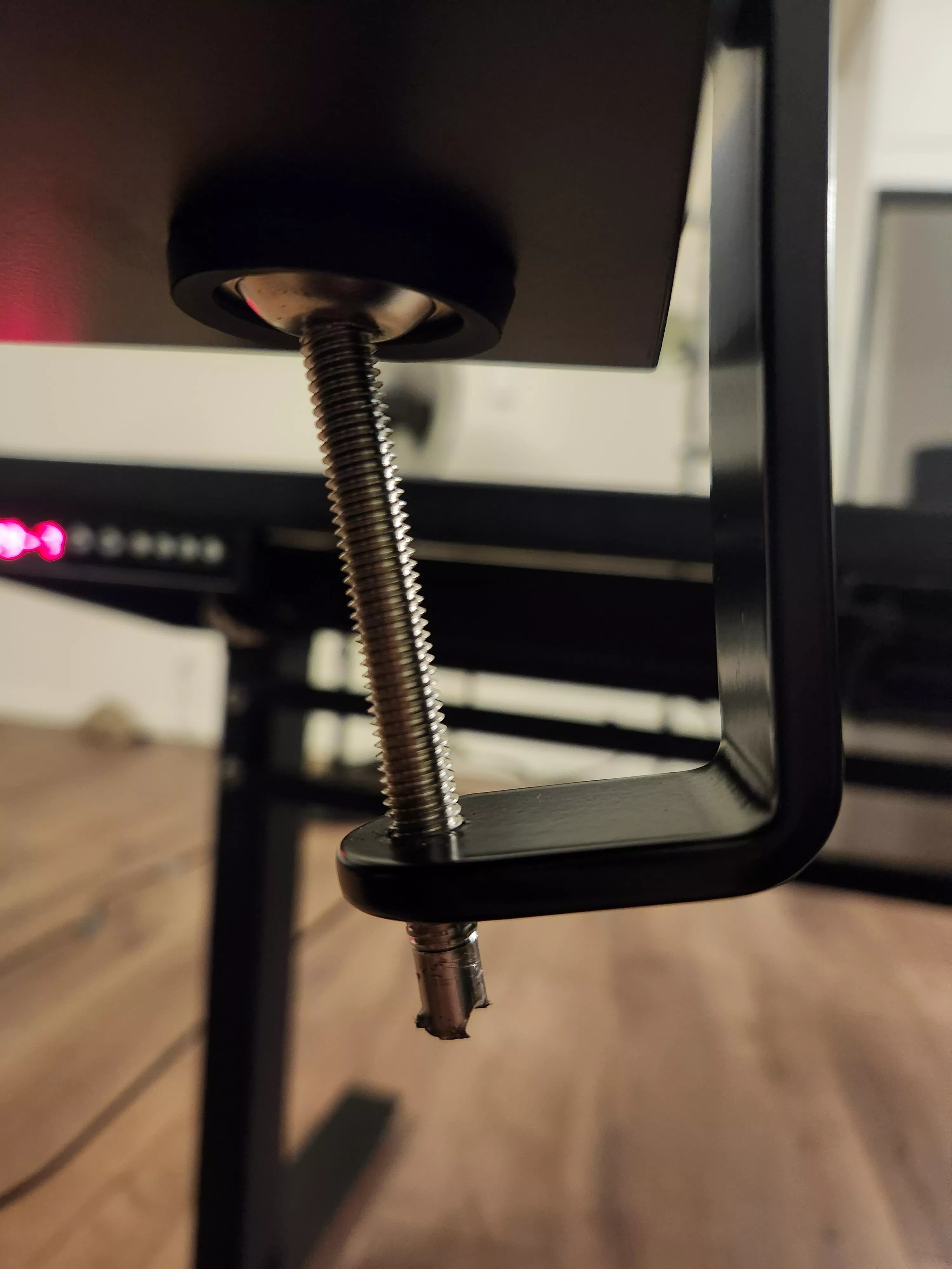 My rode PSA 1+ broke, any ideas on how to remove it?