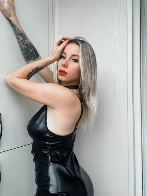 The leather stays on. Everything else comes off