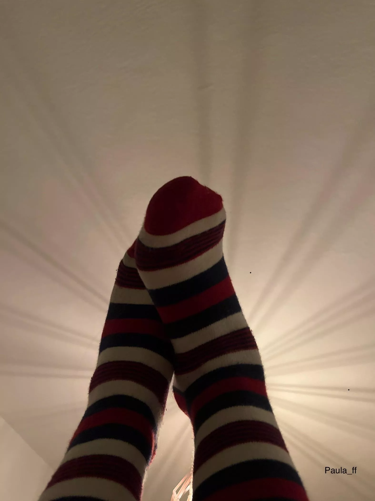 Walked today in my new winter shoes and now I have blisters on my soles 🥲