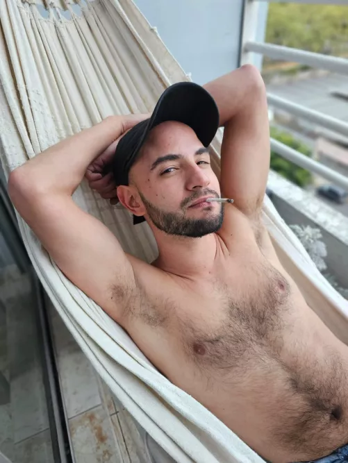 Welcome to my armpits 💪