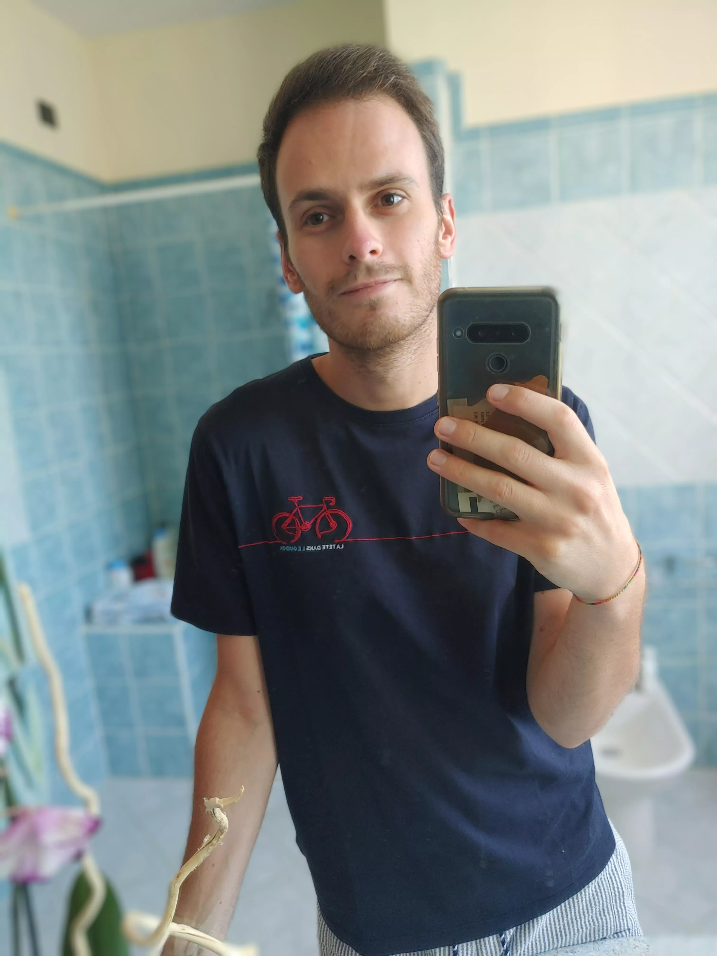 [25] Even though I post quite a lot of NSFW pics, I rarely like my body and find myself truly attractive: internal judgement and body dismorphia suck. But on this subreddit everyone is so kind, I'm always happy to share here :) So, here's a rare pic of