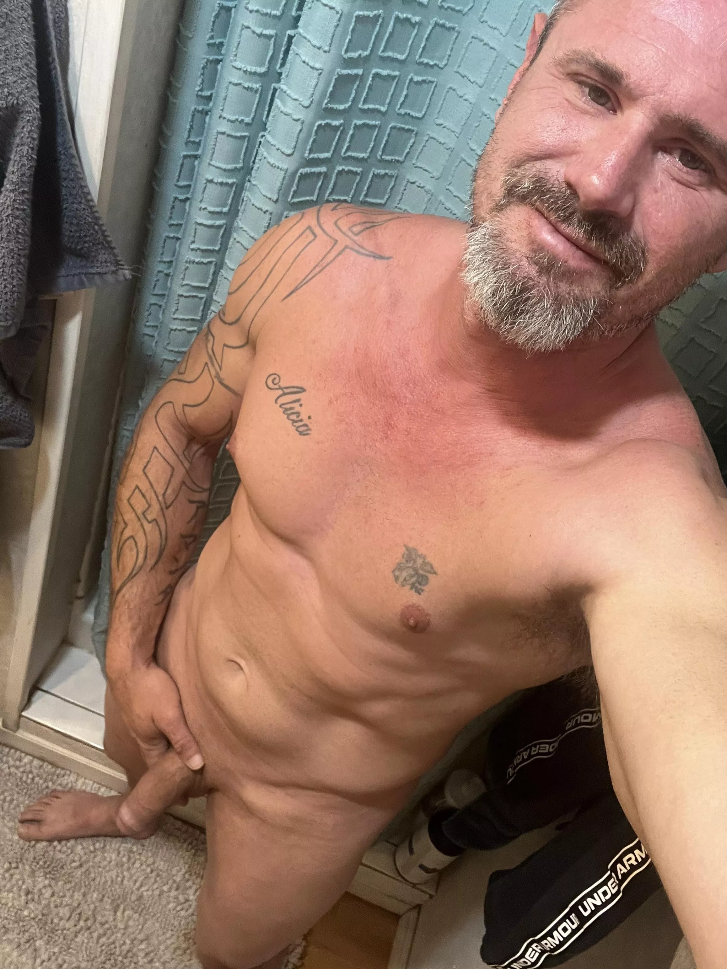 [43] wanna go on a small ride