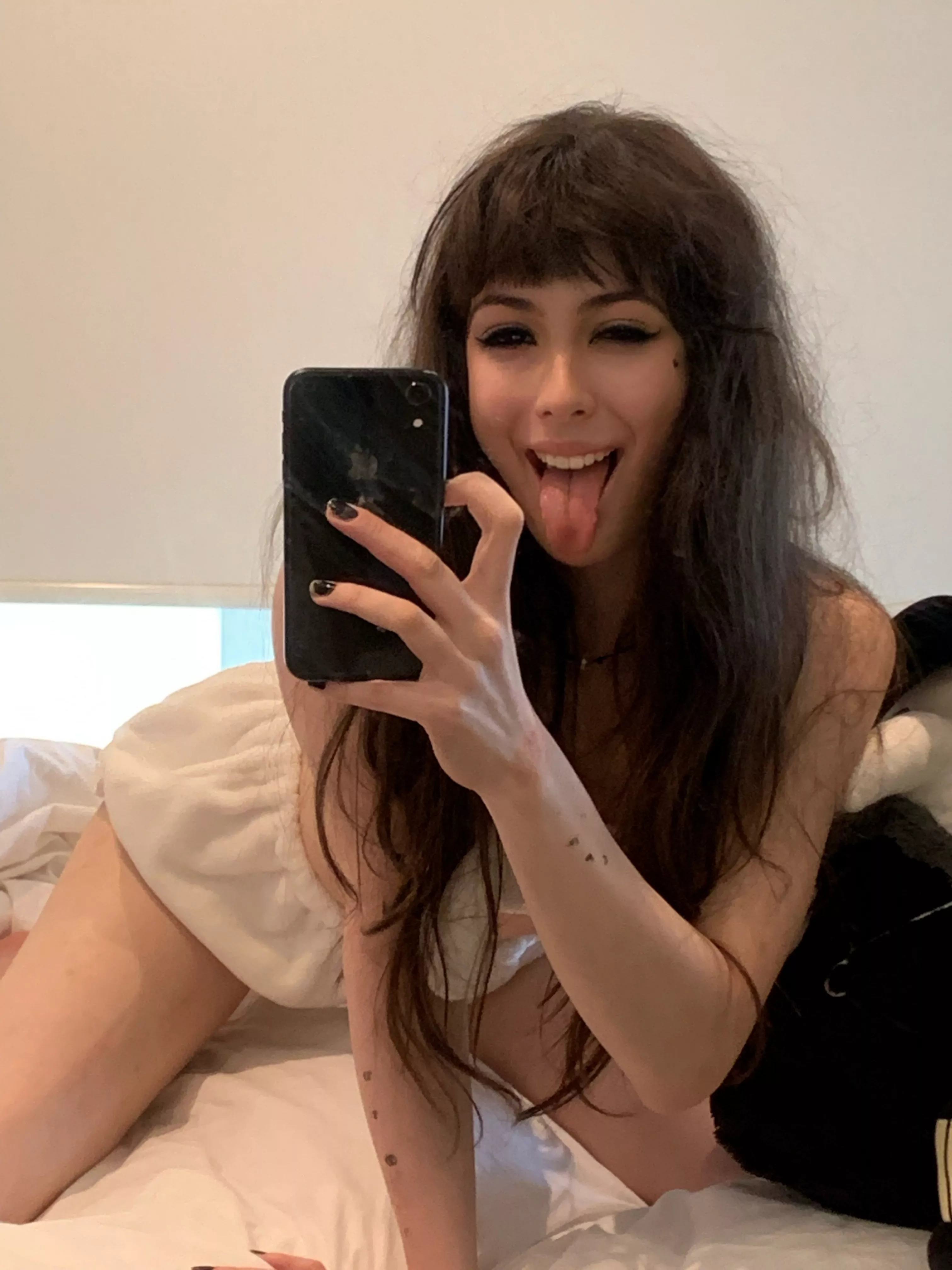 Come fill my egirl mouth up daddy 🤍 18f