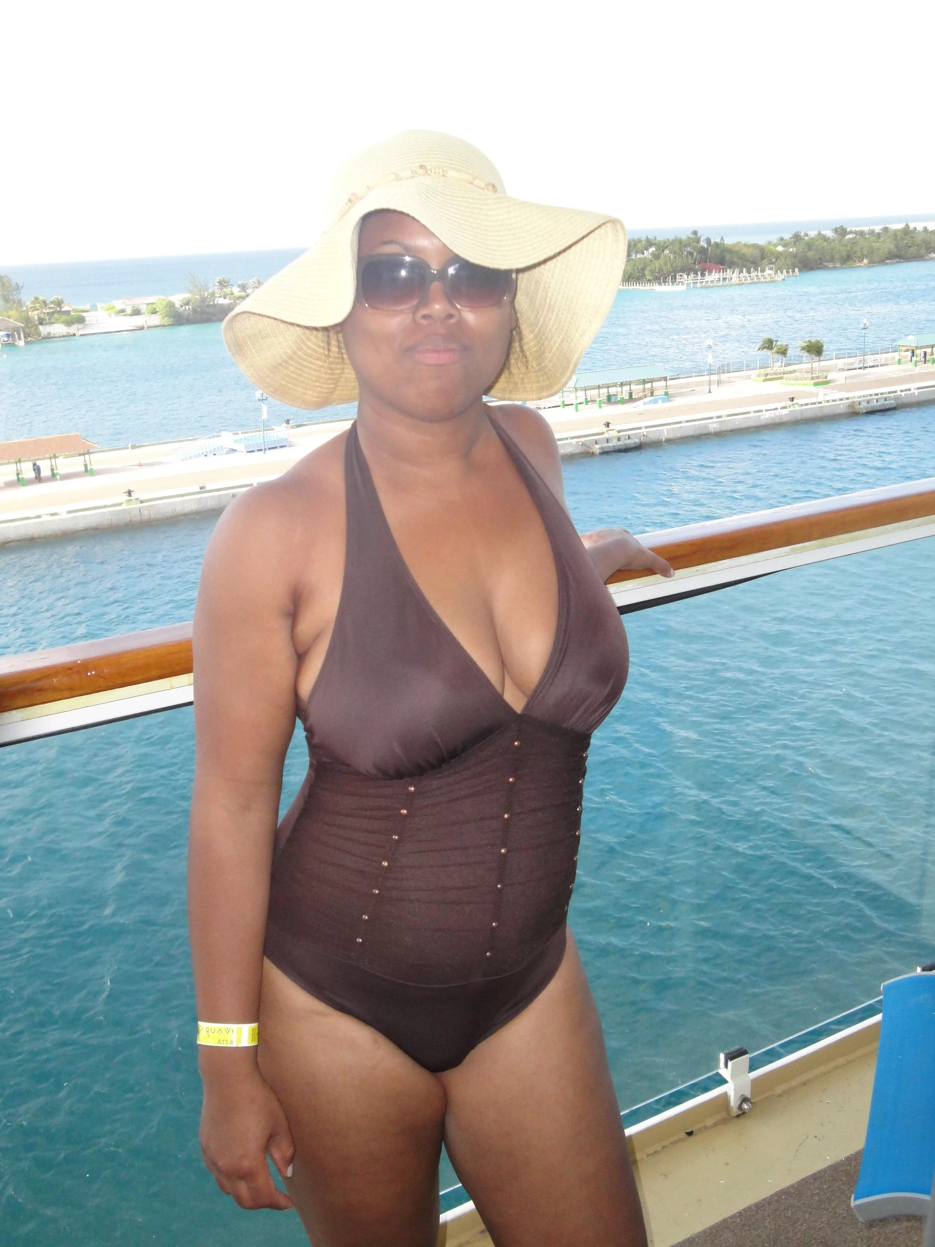 F(45) Mother of 3. Like what you see? So I still got it?