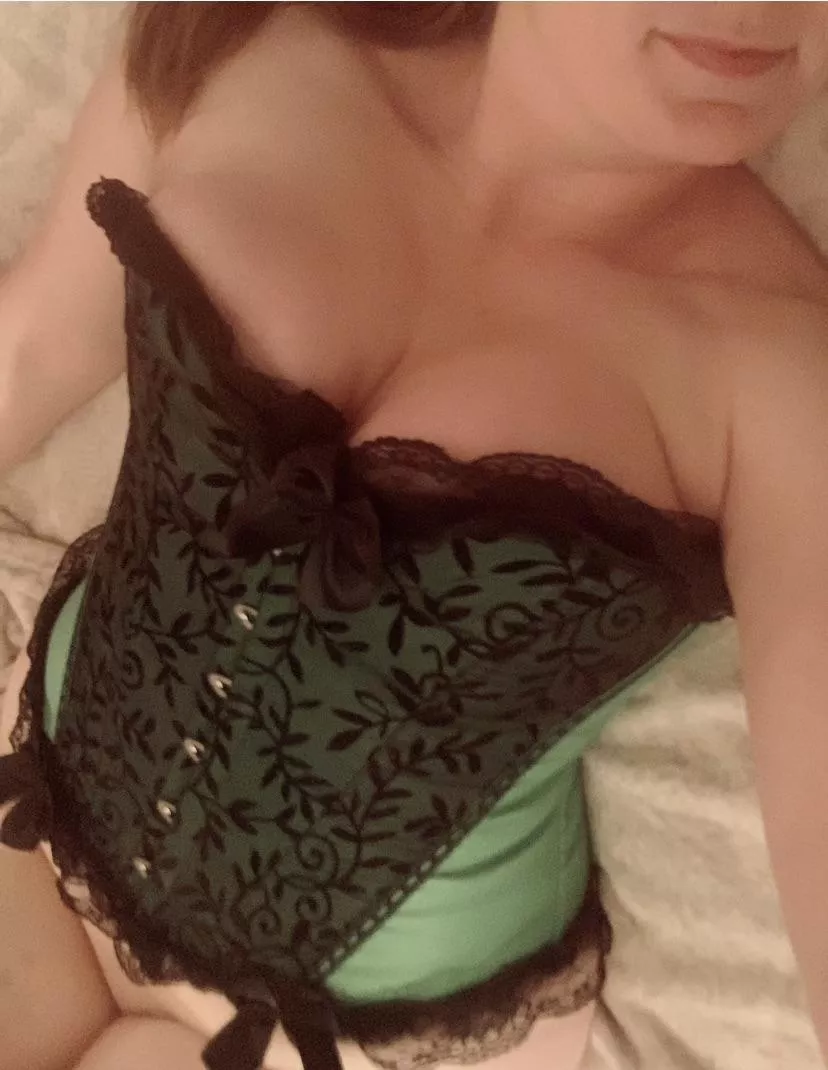 Follow @tulips_and_melons