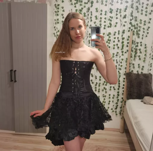 I tried on a goth dress for the first time today [F]