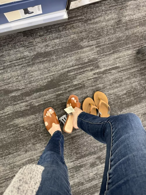 I tried on all the colors in these. Does this color look good with my skin tone?