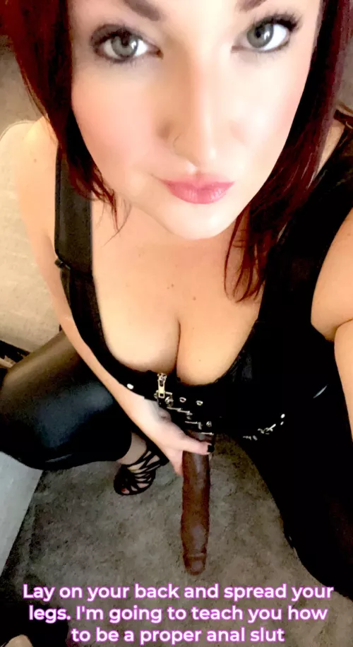 Lay back and relax…you’ll be taking it like a pro in no time 😏😈