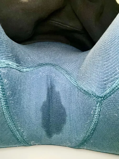 Oops I [25F] teased too much at dinner and had to walk home like this