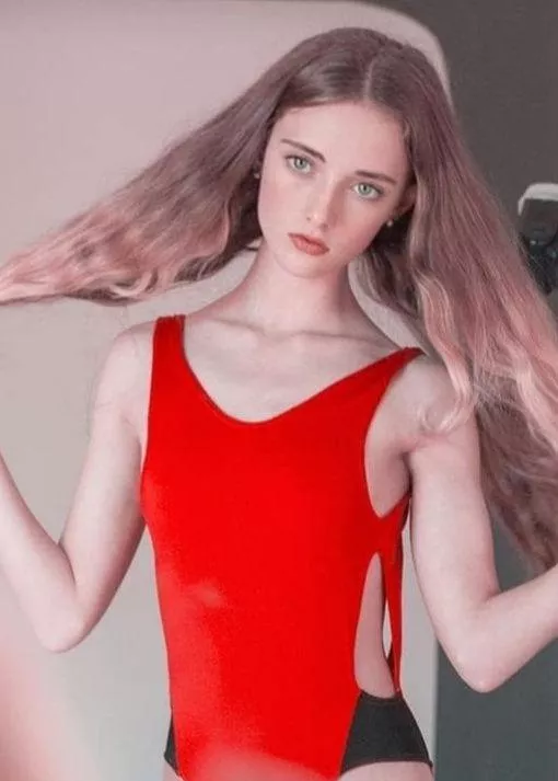 Red could be a color that makes me shine even more F18