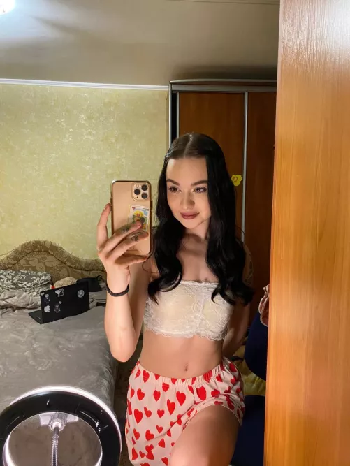 the horniest 18th girl you've ever met