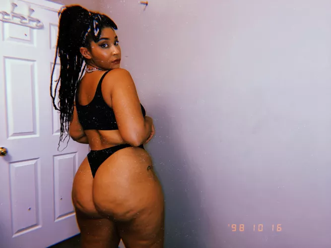 these thighs are ready to crush