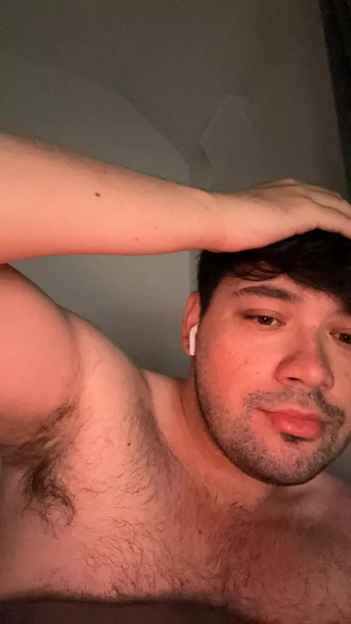 Anyone else still get freaked out when going against Michael in DBD?😭