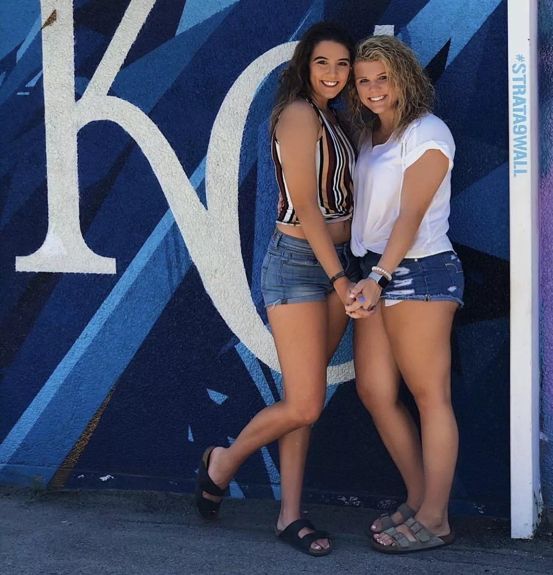 Brunette or blonde ?