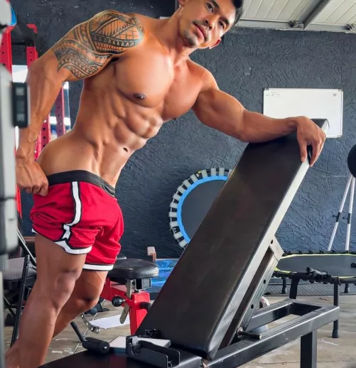 Cake for dessert ?? 🍑