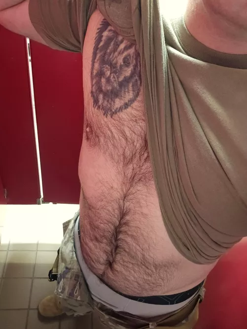 Come on meet me in the stall (35)