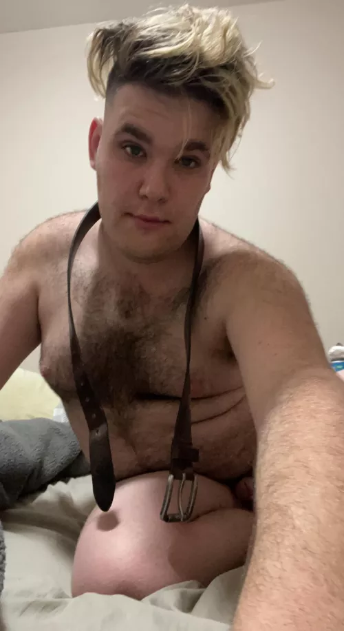 Daddys in the mood to spank a bad boy ;)