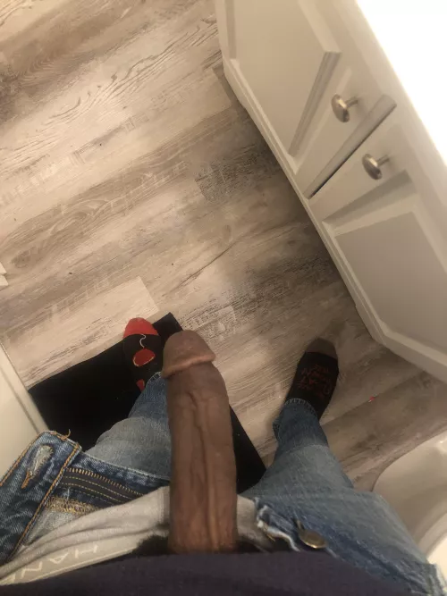 Home alone and need some company 😏😏