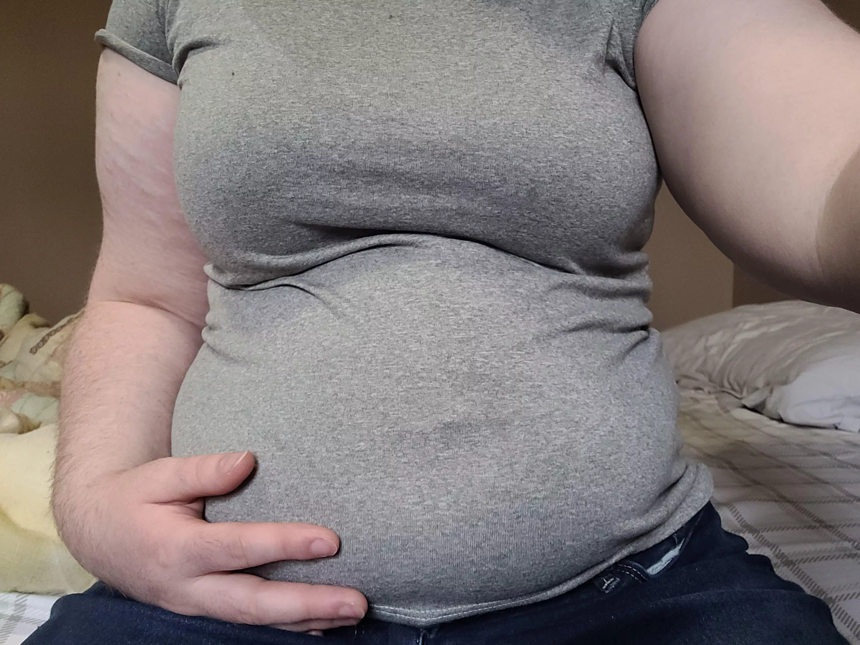 I just love clothes that are too tight for my growing gut