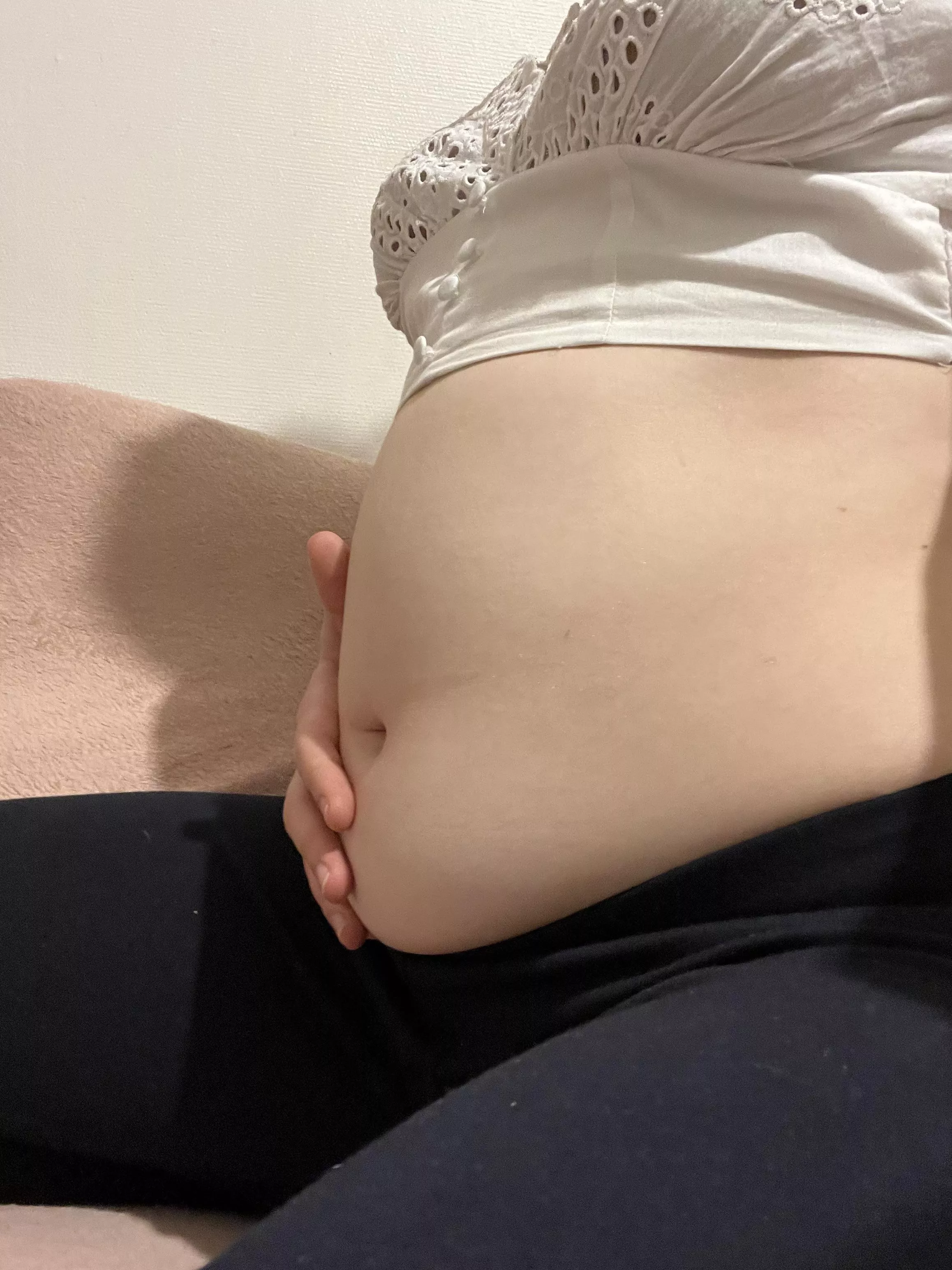 Loving to touch my belly after eating 🤤☺️