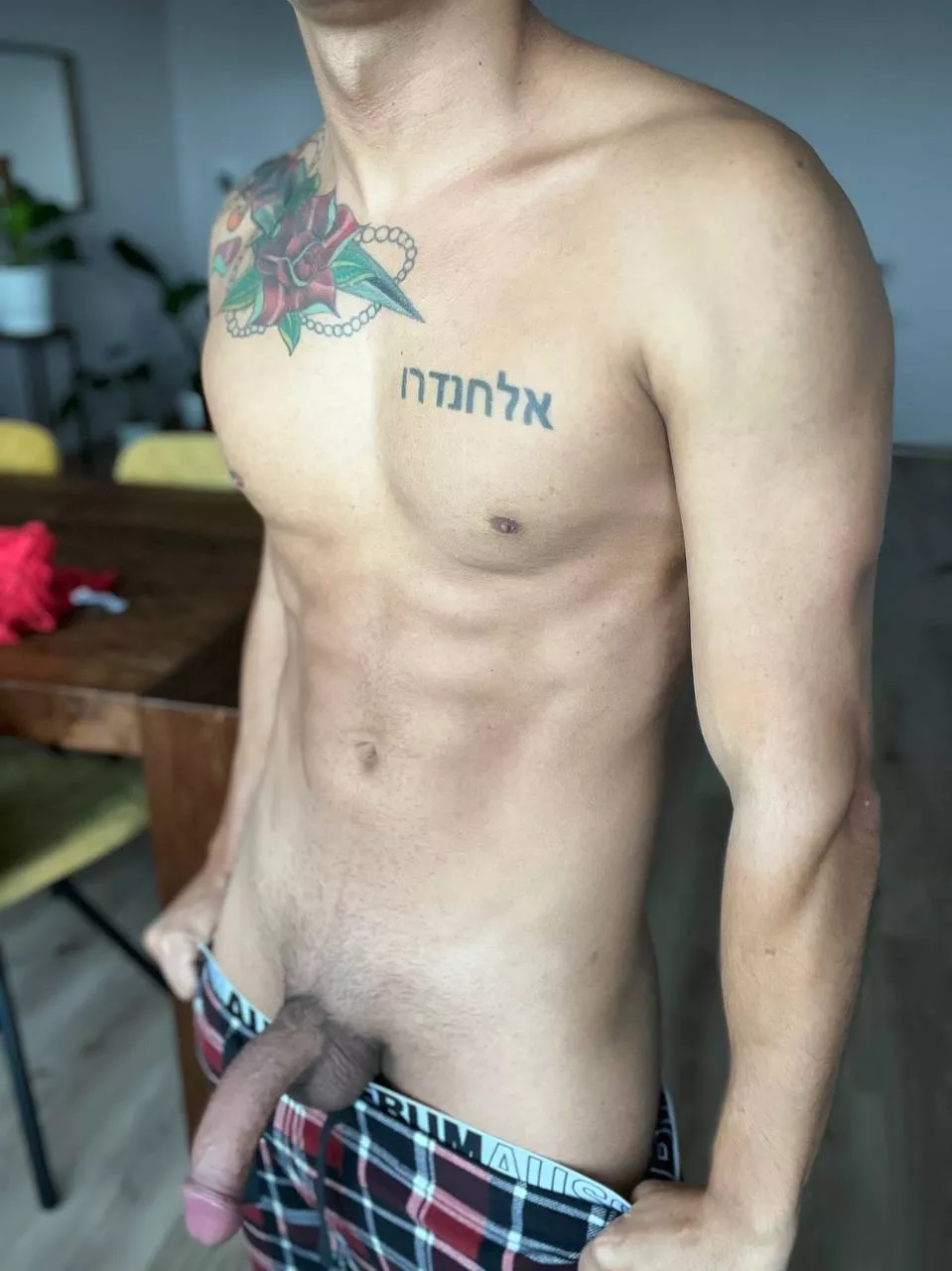 Researcher needed to find spots on my dick