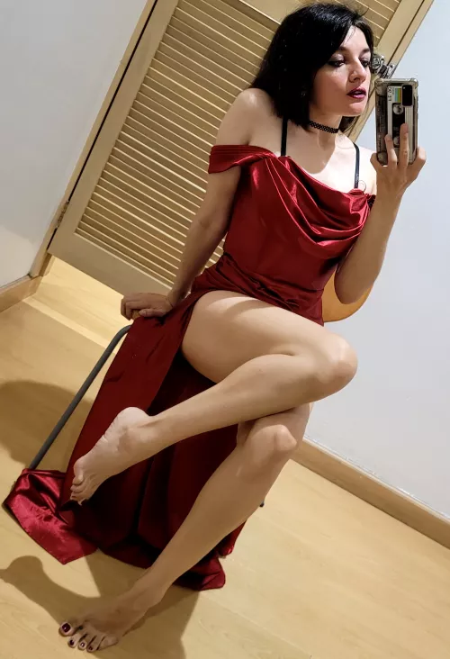 Tons of People wait outside while I'm being sexy on reddit