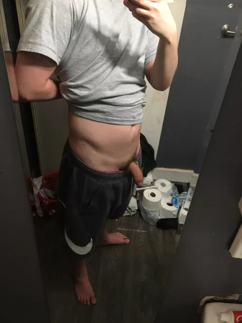 Who wants to compare to the this 18yo football player bwc? You’d be surprised how big it gets and I’m willing to bet my gf if your bigger