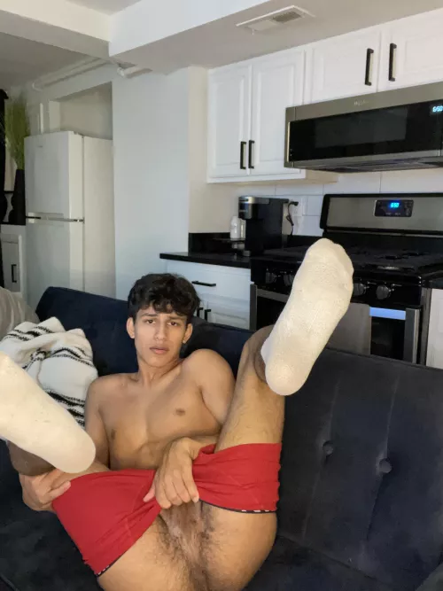 Achieving this skinny body is very hard! I'm glad that I did it...