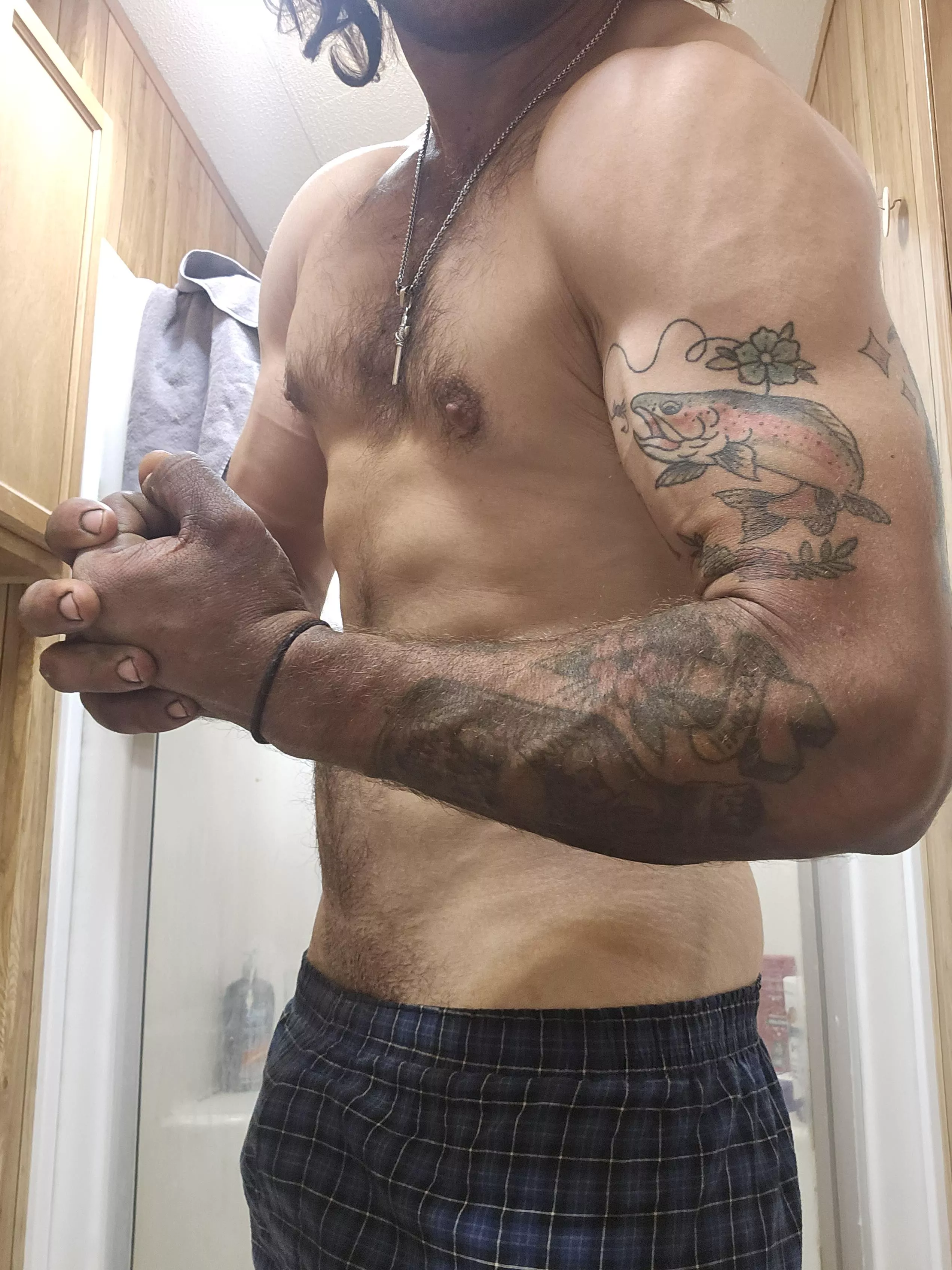 arms still a lil dirty from the workday, hope that's alright