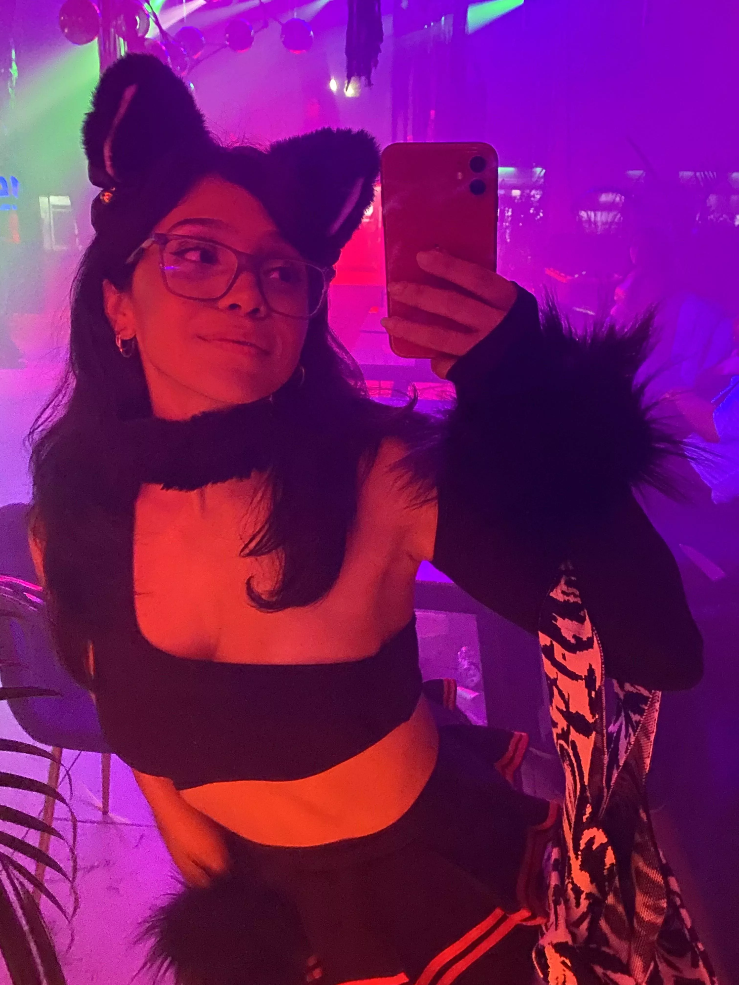 Do you like this Halloween rave outfit?