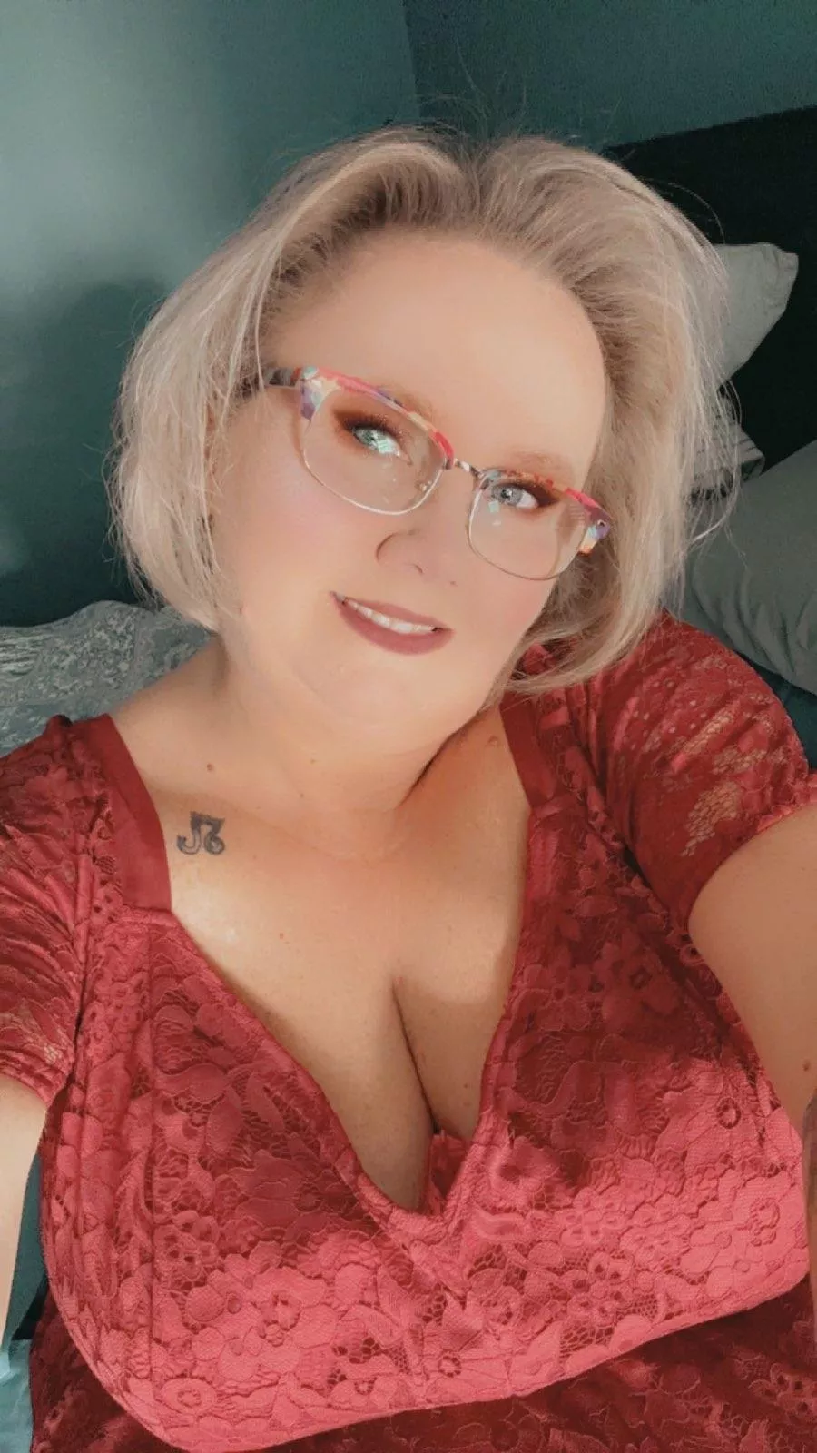 Good afternoon loves!