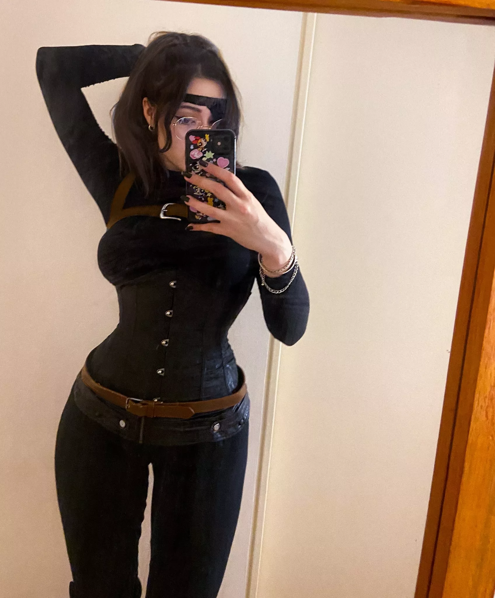 Hange by Nina Merigold