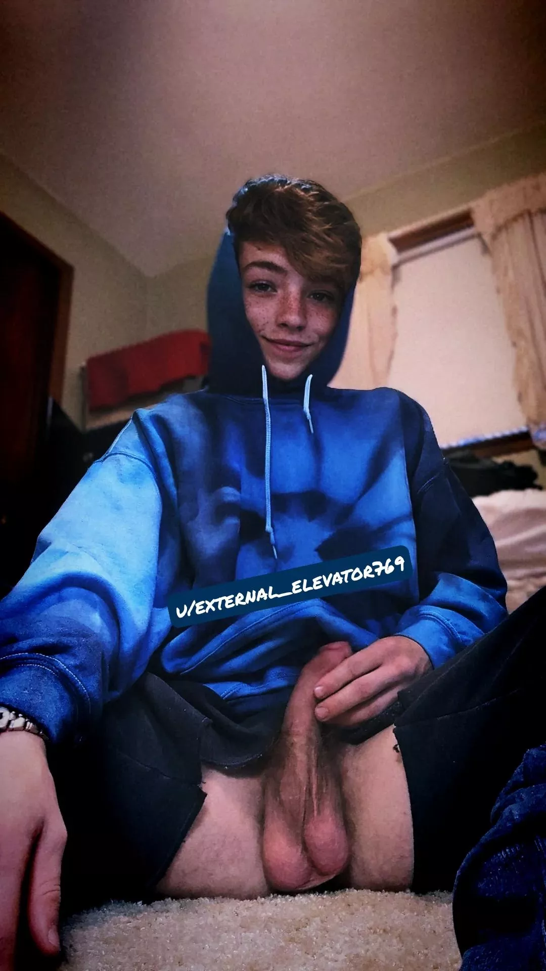 Hi ^.^ do you like my new hoodie?