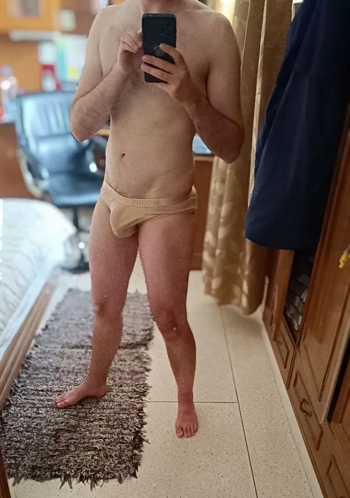 Hotel's mirrors are always nice :D