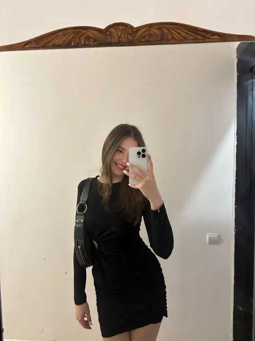 I always feel confident in this dress 😎