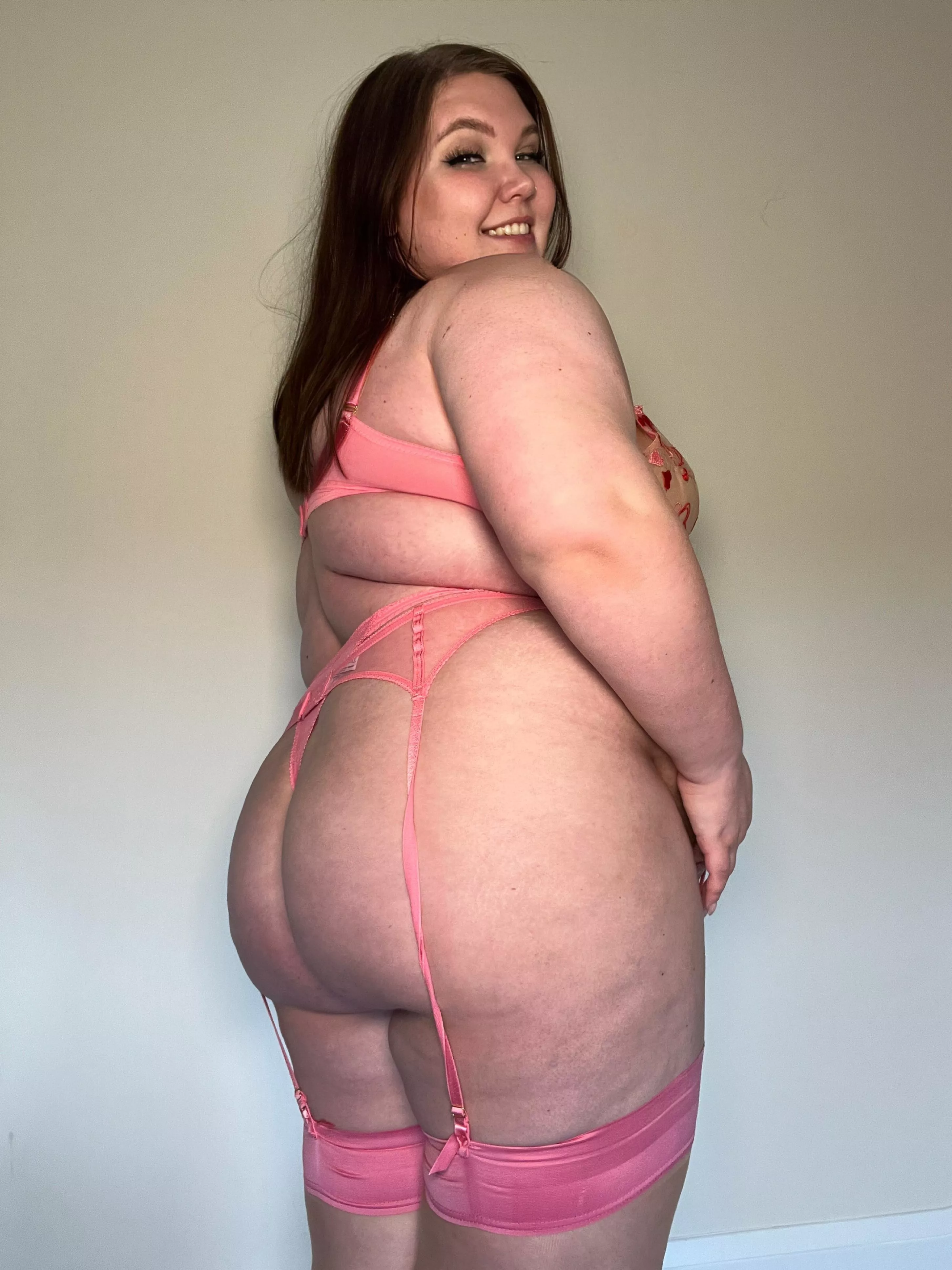 I'm all curves, wanna ride?