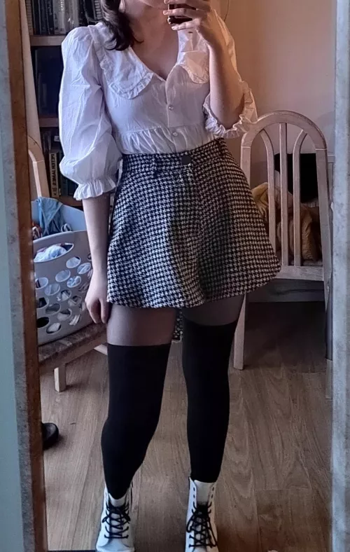 It's tough finding thigh highs when you're 5'11 😢