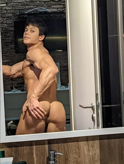 play with my ass after a gaming sesh?