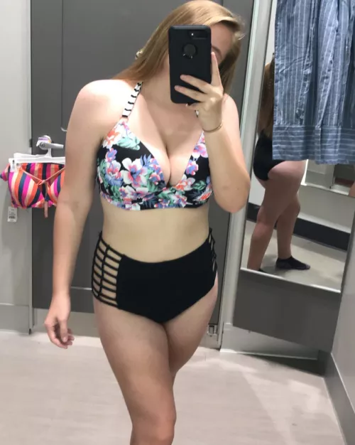 Swimsuit Try-on