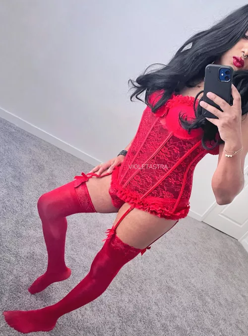 Who would be into a married, secret gf? 💋