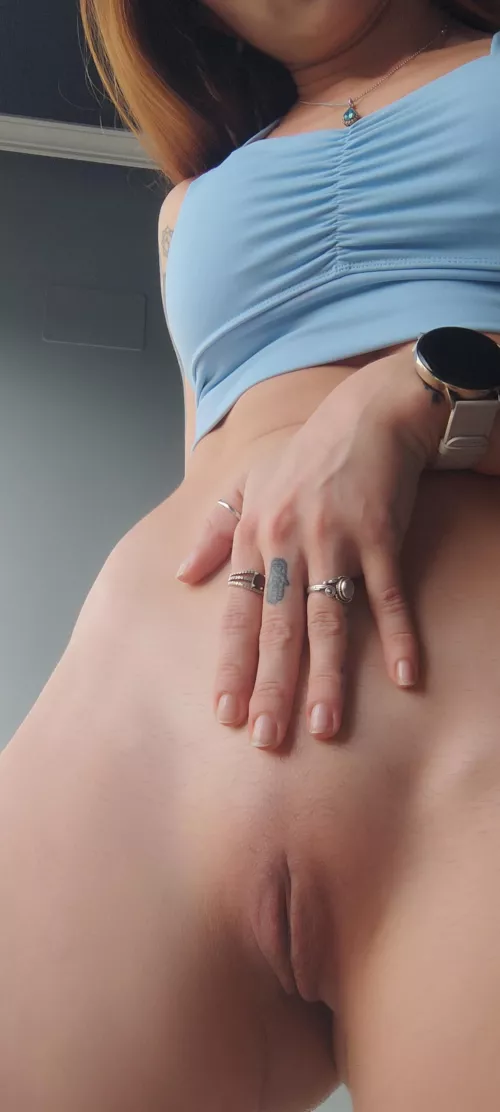 Would you date a single mom with 2 kids?