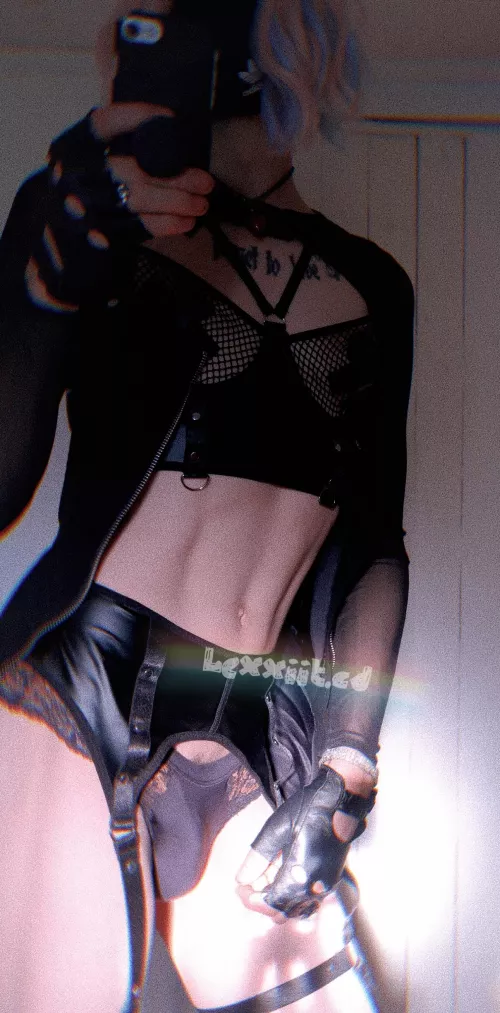 A lil bulge makes everything better 🫶