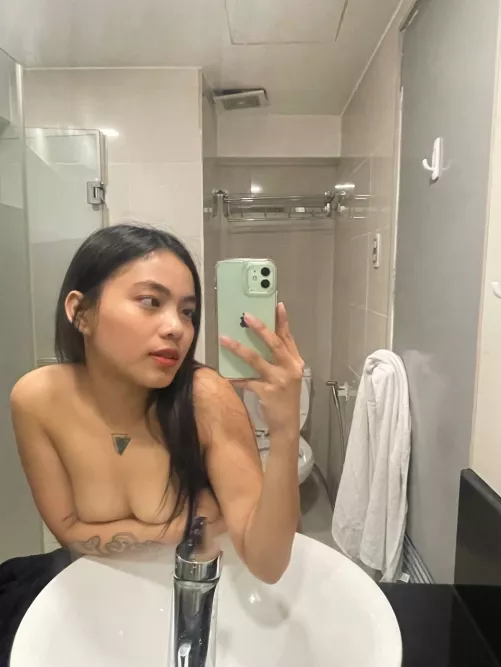 a selfie before I take a shower