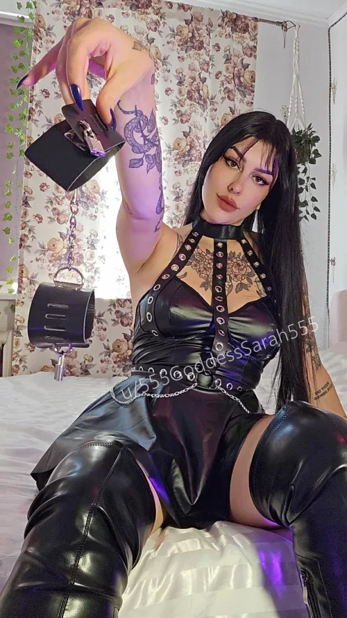 Hand cuffs and hardcore pegging that's my kind of thing