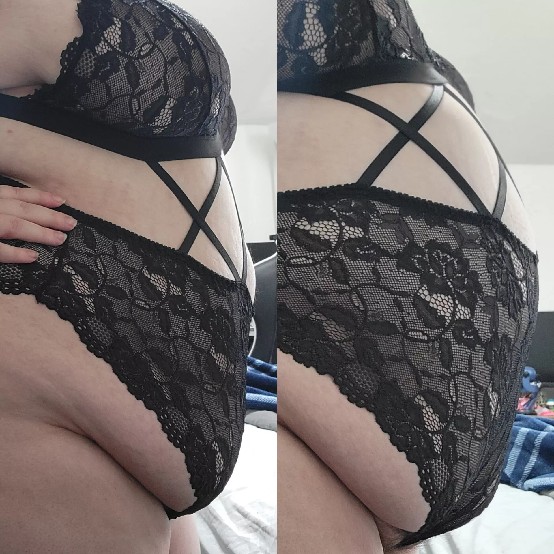 i love stretching out my lingerie 🖤