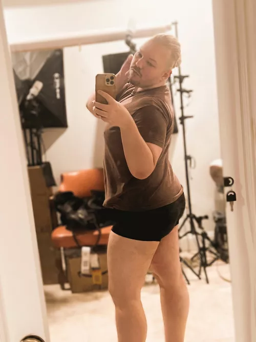 ready to chill all winter 🥱 who’s on FF14, Diablo 4, Genshin, DBD? 🎮⚔️